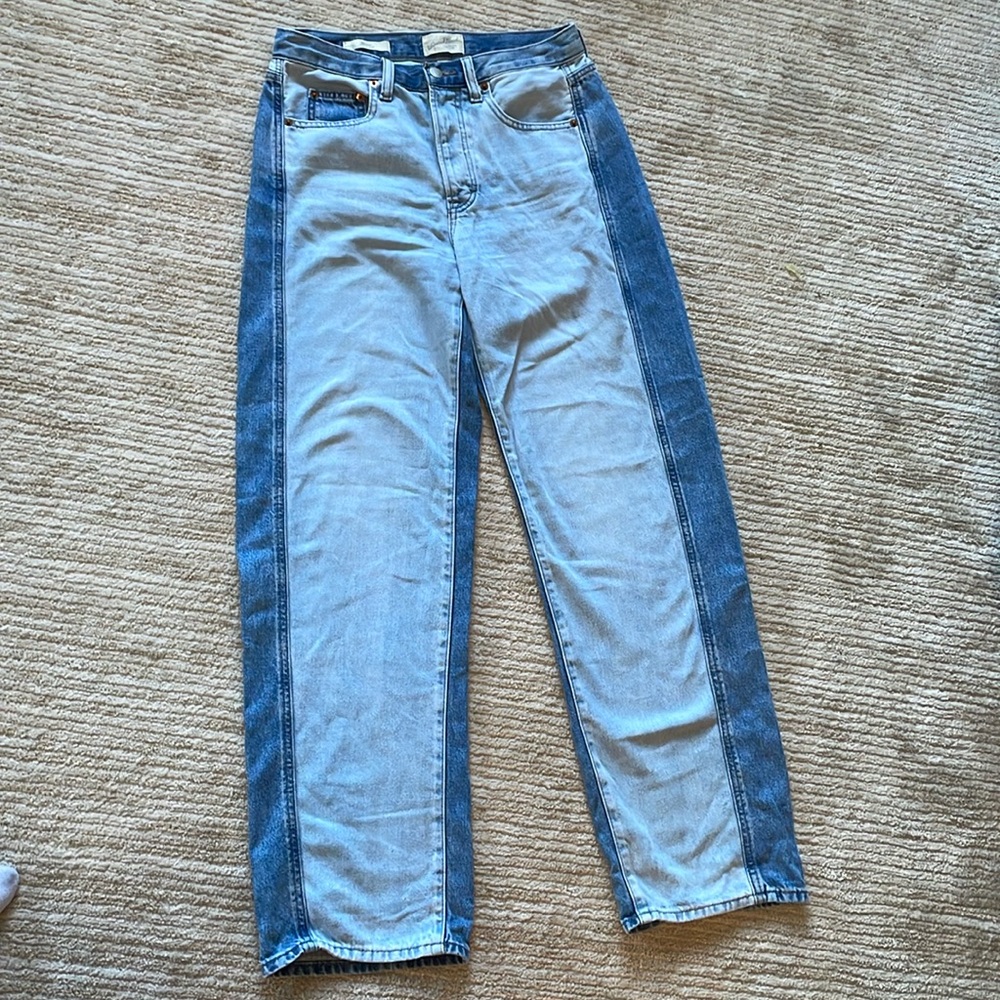 Universal Thread Jeans